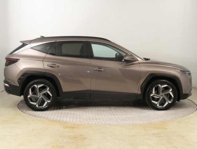 Hyundai Tucson  1.6 T-GDI HEV 