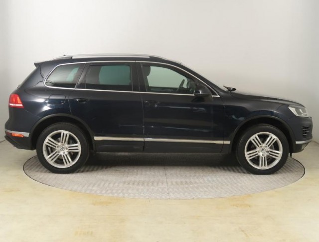 Volkswagen Touareg  3.0 TDI R-Line