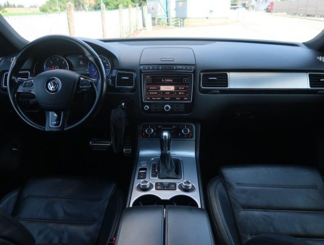 Volkswagen Touareg  3.0 TDI R-Line