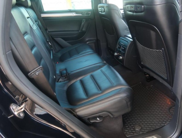 Volkswagen Touareg  3.0 TDI R-Line