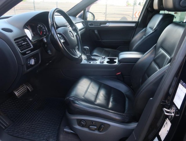 Volkswagen Touareg  3.0 TDI R-Line