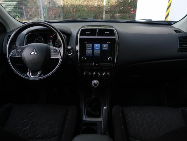 Mitsubishi ASX  2.0 MIVEC 