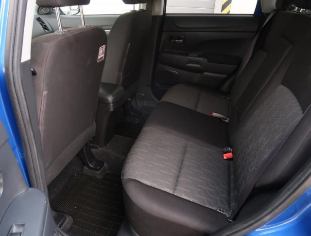 Mitsubishi ASX  2.0 MIVEC 