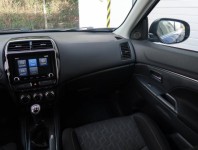 Mitsubishi ASX  2.0 MIVEC 