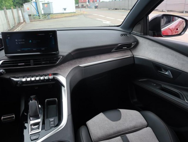 Peugeot 3008  e-Hybrid 300 GT Pack