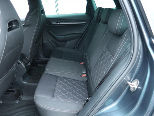 Škoda Karoq  1.5 TSI Sportline