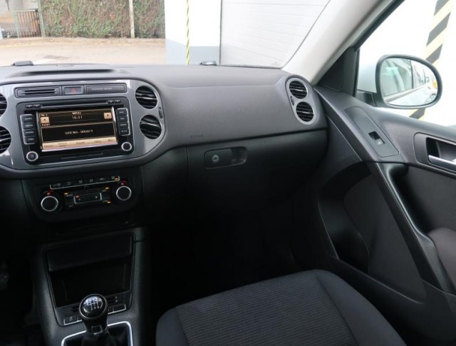 Volkswagen Tiguan  2.0 TDI 