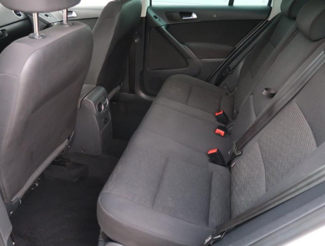 Volkswagen Tiguan  2.0 TDI 