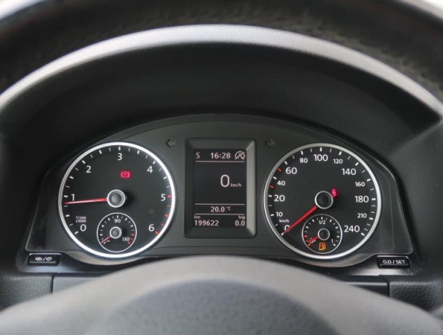Volkswagen Tiguan  2.0 TDI 