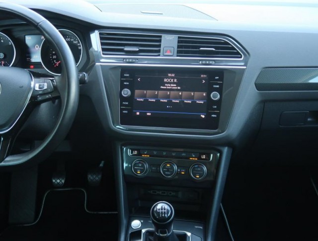 Volkswagen Tiguan  1.5 TSI 