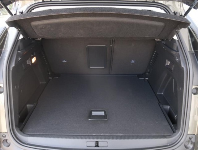 Peugeot 3008  1.5 BlueHDi Allure Pack