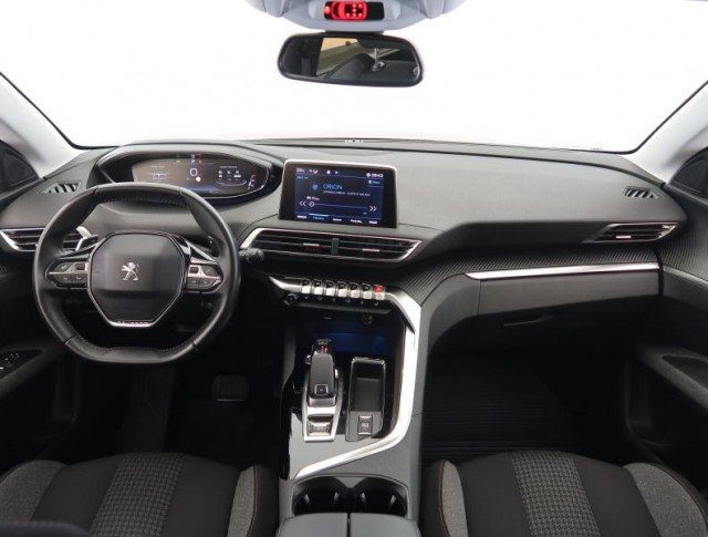 Peugeot 5008  PureTech 130 Active Pack