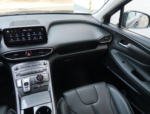Hyundai Santa Fe  2.2 CRDi 