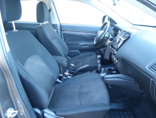 Mitsubishi ASX  1.8 DI-D MIVEC 