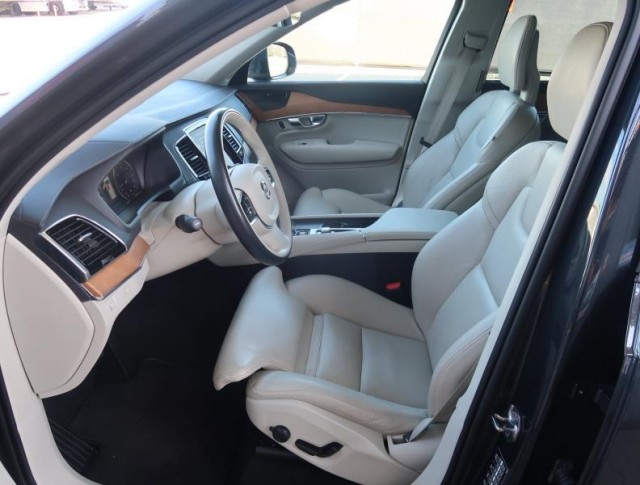 Volvo XC90  B5 AWD Inscription