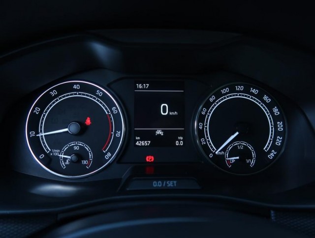 Škoda Kamiq  1.5 TSI 