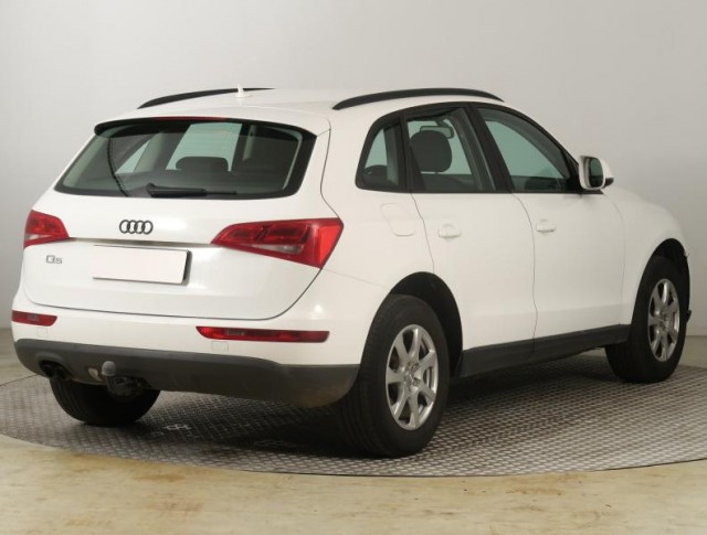 Audi Q5  2.0 TDI 