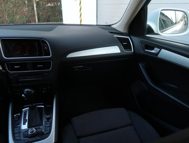 Audi Q5  2.0 TDI 