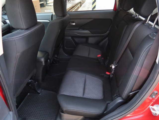 Mitsubishi Outlander  2.2 DI-D 