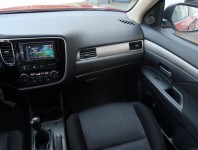 Mitsubishi Outlander  2.2 DI-D 