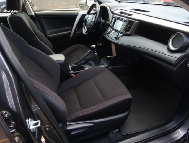 Toyota RAV 4  2.0 D-4D 