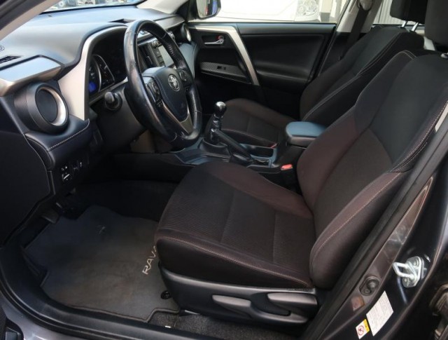 Toyota RAV 4  2.0 D-4D 