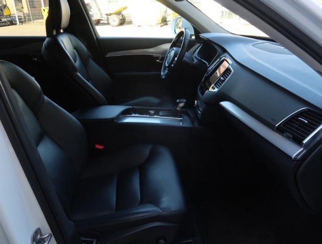 Volvo XC90  D5 AWD 