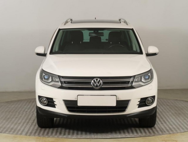 Volkswagen Tiguan  2.0 TSI 