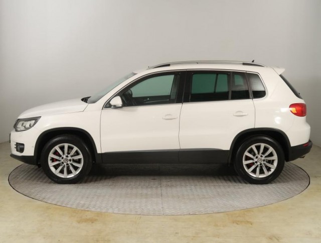 Volkswagen Tiguan  2.0 TSI 