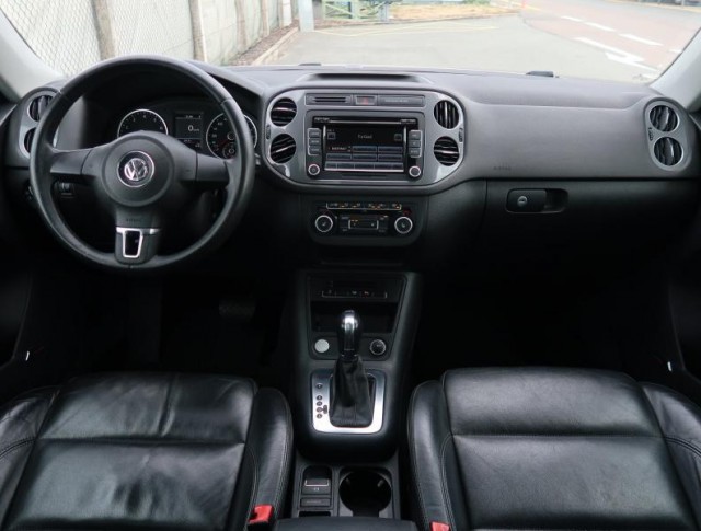 Volkswagen Tiguan  2.0 TSI 