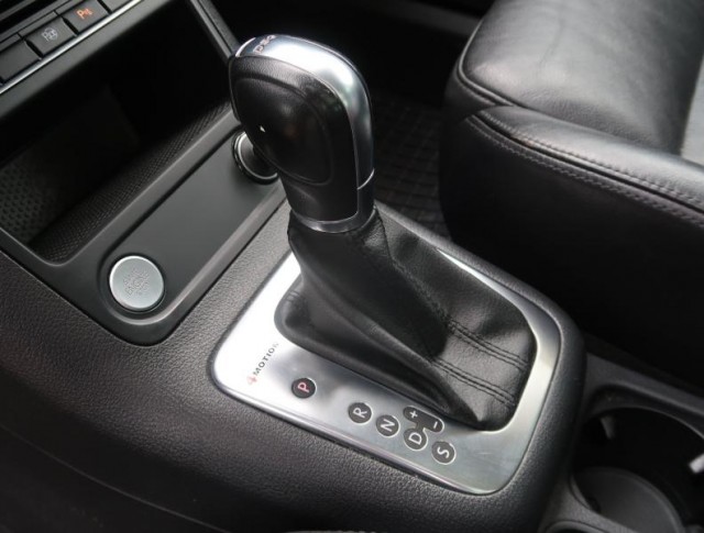 Volkswagen Tiguan  2.0 TSI 