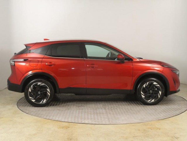 Nissan Qashqai  1.3 DIG-T MHEV N-Connecta