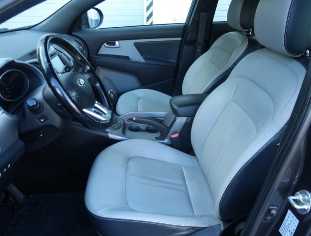 Kia Sportage  1.7 CRDi 