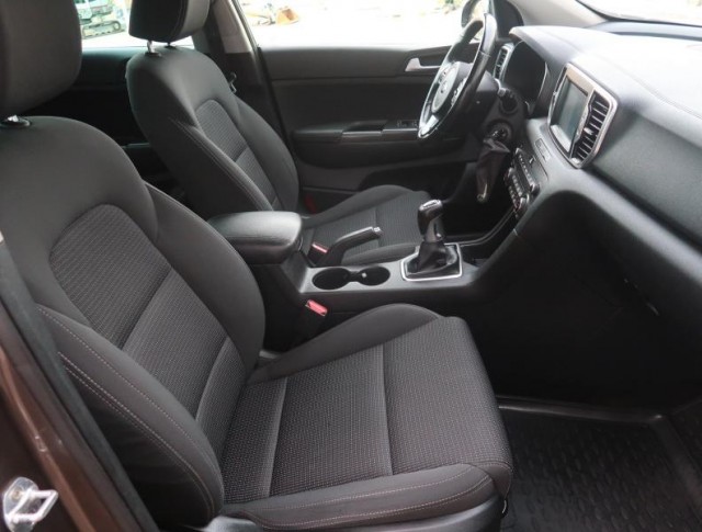 Kia Sportage  2.0 CRDi 