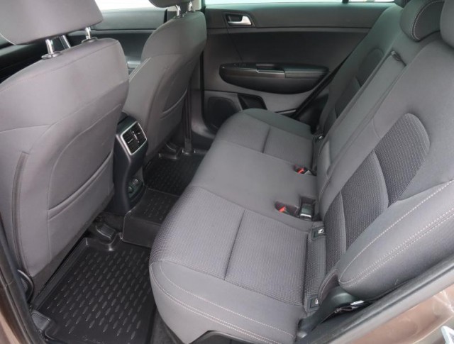Kia Sportage  2.0 CRDi 