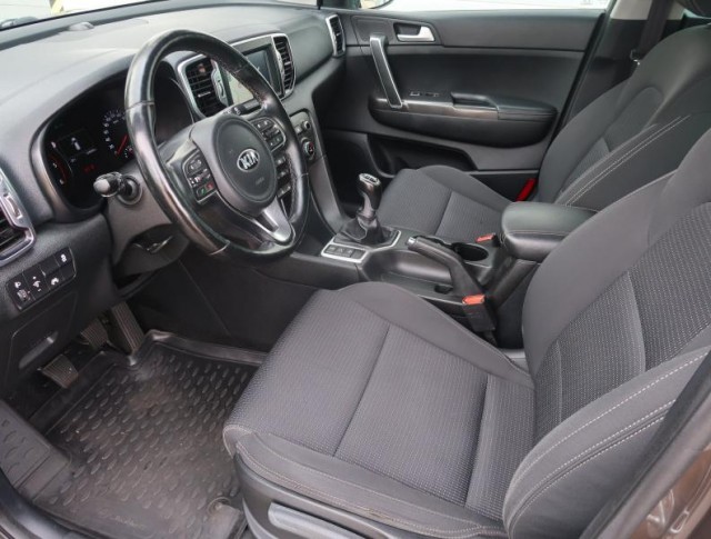 Kia Sportage  2.0 CRDi 