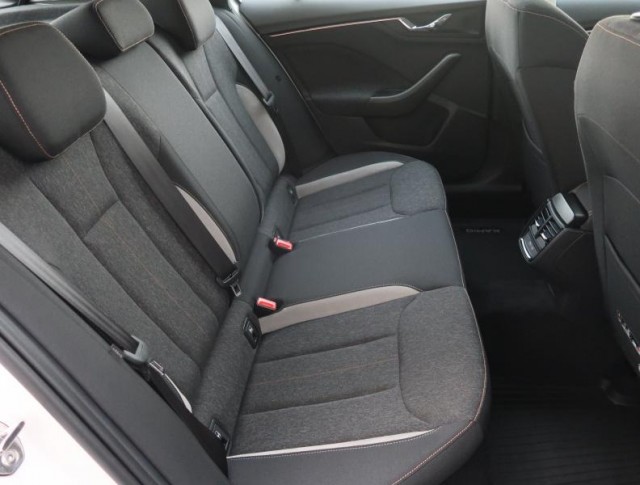 Škoda Kamiq  1.5 TSI 