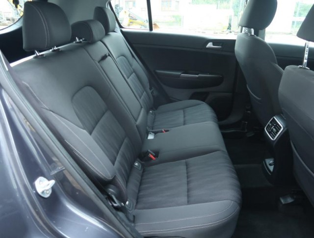 Kia Sportage  1.7 CRDi 