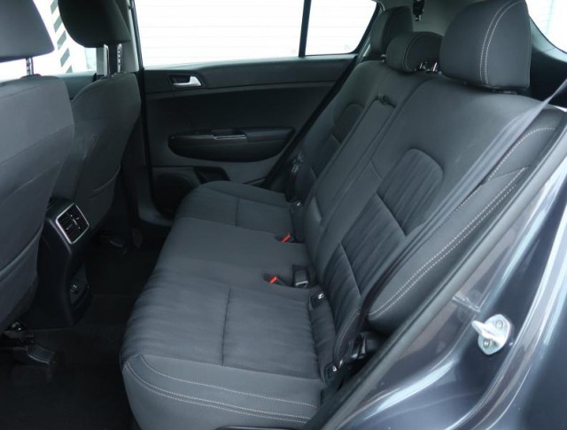 Kia Sportage  1.7 CRDi 