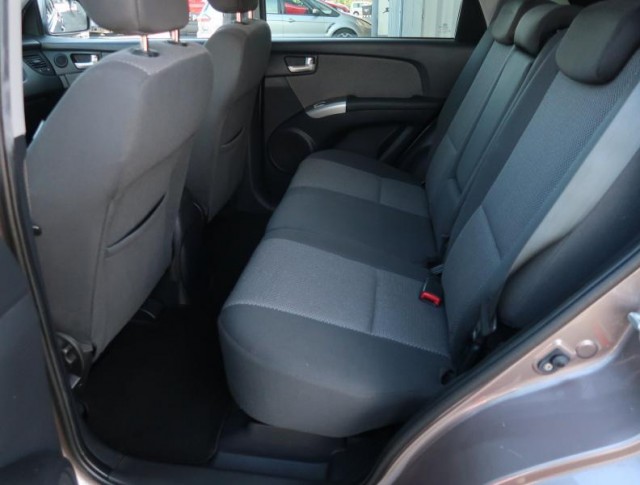 Kia Sportage  2.7 V6 