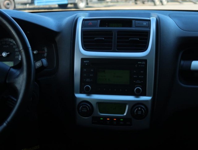 Kia Sportage  2.7 V6 