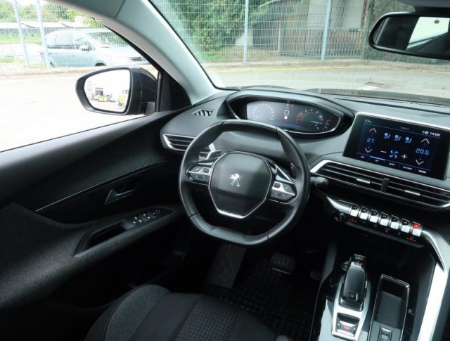 Peugeot 5008  PureTech 130 