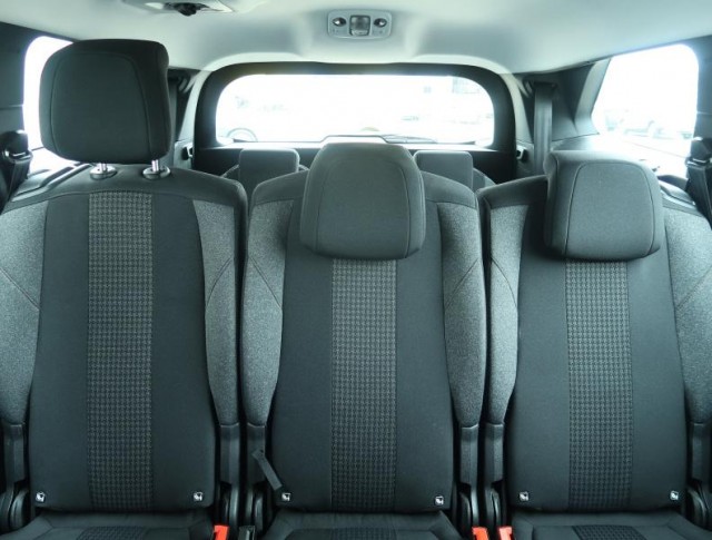 Peugeot 5008  PureTech 130 