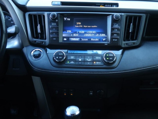 Toyota RAV 4  2.0 D-4D Selection
