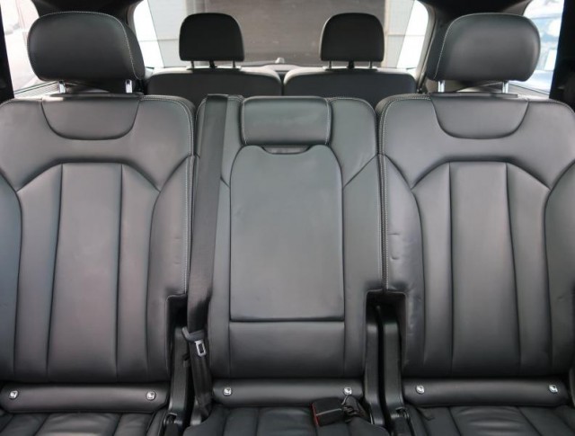 Audi Q7  3.0 TDI S-Line