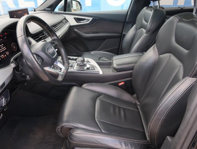 Audi Q7  3.0 TDI S-Line