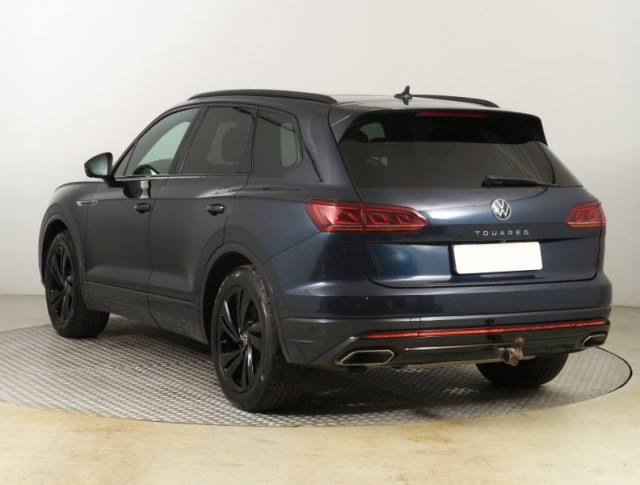 Volkswagen Touareg  3.0 TDI R-Line