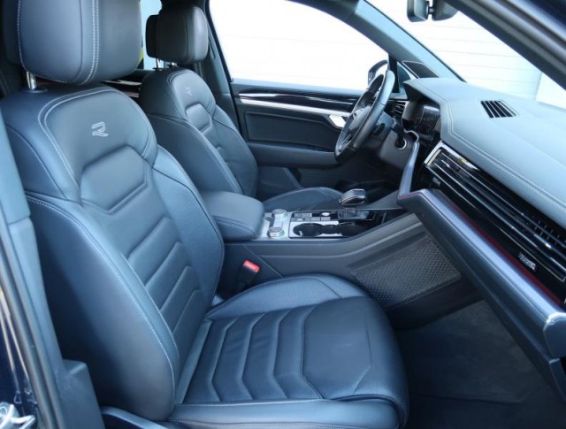 Volkswagen Touareg  3.0 TDI R-Line