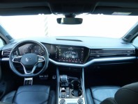 Volkswagen Touareg  3.0 TDI R-Line