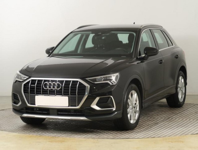 Audi Q3  40 TFSI 